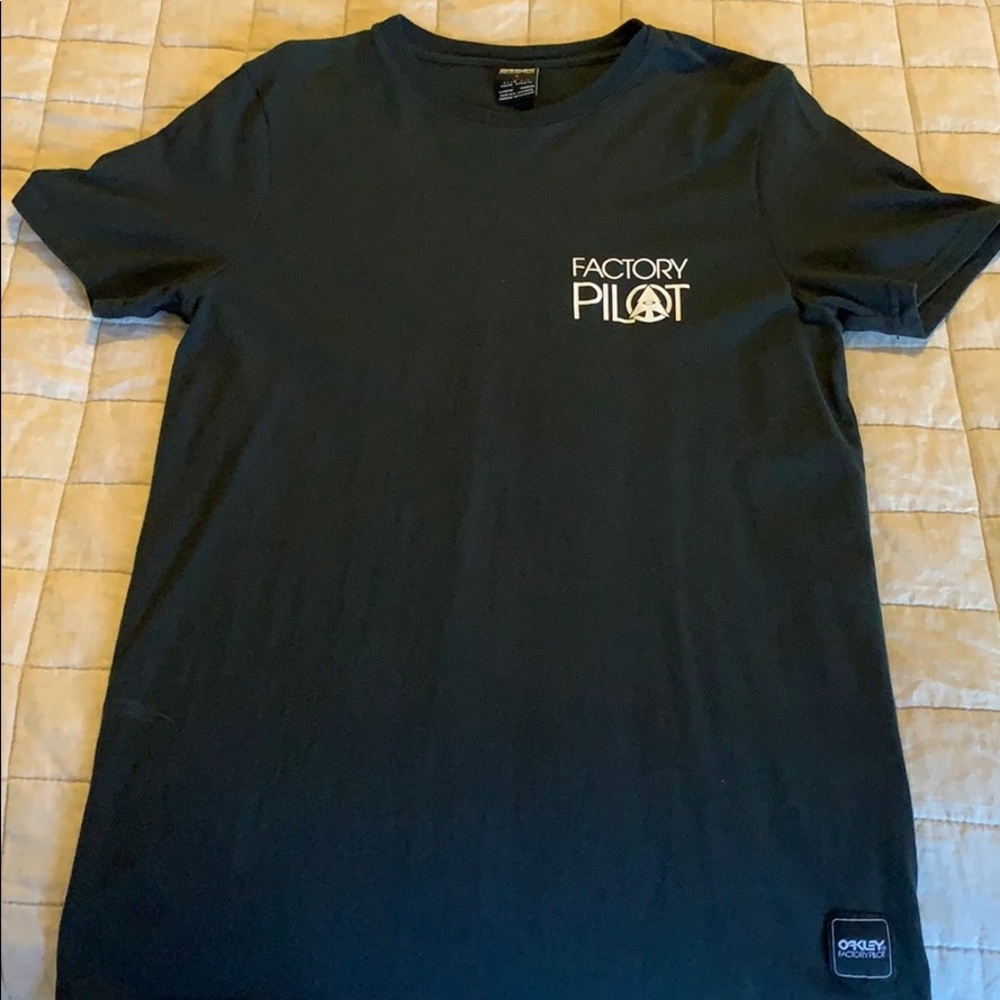 Oakley short sleeve black shirt